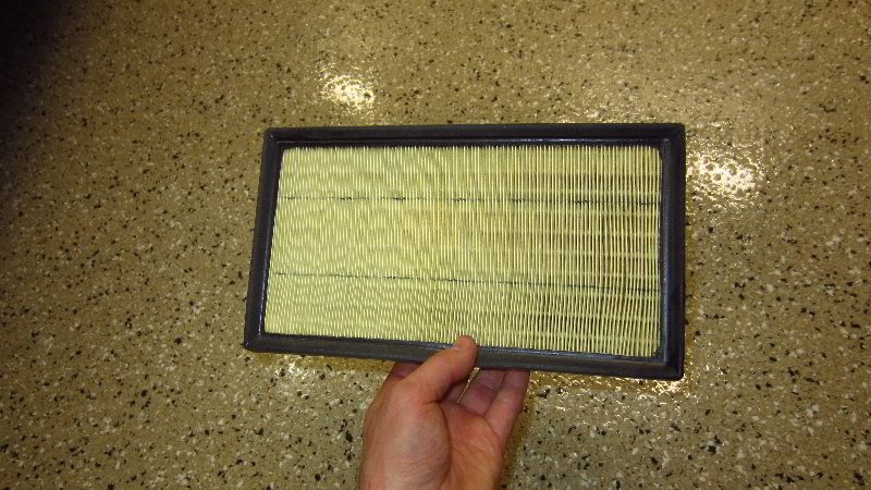 2020-Toyota-Corolla-Engine-Air-Filter-Replacement-Guide-013