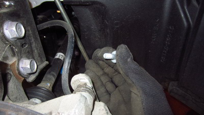 2020-Toyota-Corolla-Front-Brake-Pads-Replacement-Guide-013