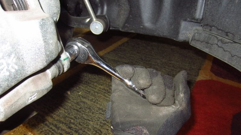 2020-Toyota-Corolla-Front-Brake-Pads-Replacement-Guide-040