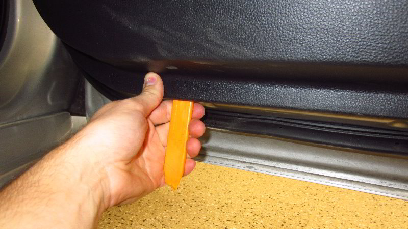 2020-Toyota-Corolla-Door-Panel-Removal-Guide-018