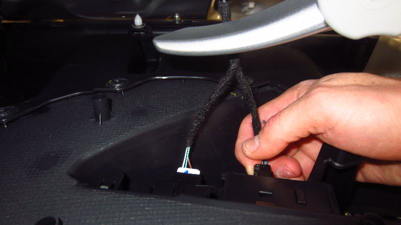 2020-Toyota-Corolla-Door-Panel-Removal-Guide-025