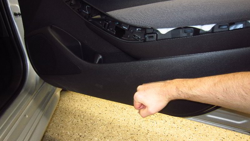 2020-Toyota-Corolla-Door-Panel-Removal-Guide-040