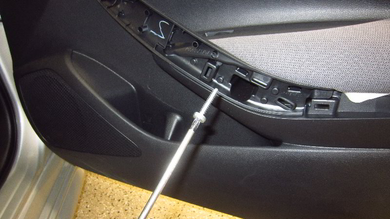 2020-Toyota-Corolla-Door-Panel-Removal-Guide-041