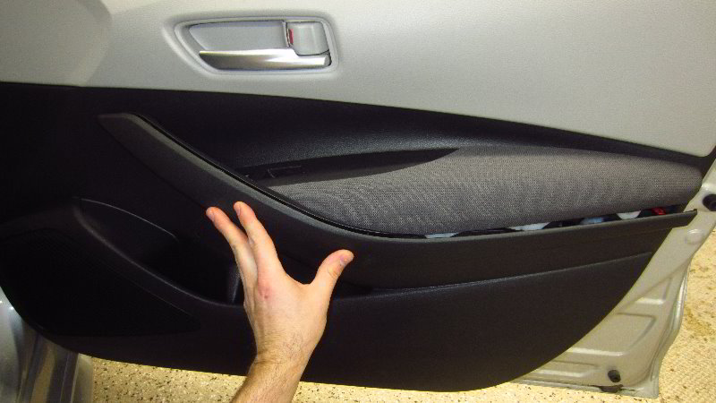 2020-Toyota-Corolla-Door-Panel-Removal-Guide-048