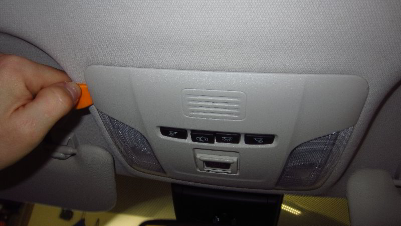 2020-Toyota-Corolla-Map-Light-Bulbs-Replacement-Guide-004