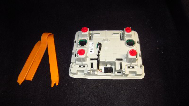 2020-Toyota-Corolla-Map-Light-Bulbs-Replacement-Guide-010