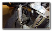 2020-Toyota-Corolla-Rear-Brake-Pads-Replacement-Guide-036