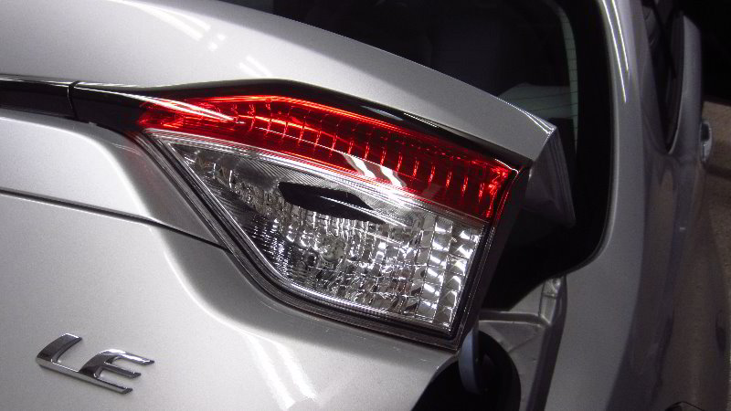 2020-Toyota-Corolla-Reverse-Light-Bulbs-Replacement-Guide-003