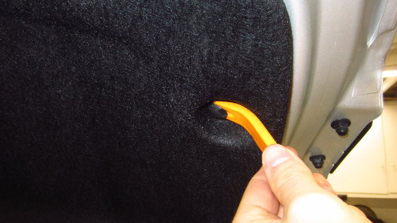 2020-Toyota-Corolla-Reverse-Light-Bulbs-Replacement-Guide-005