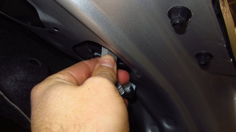 2020-Toyota-Corolla-Reverse-Light-Bulbs-Replacement-Guide-008