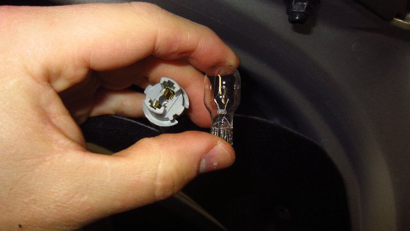 2020-Toyota-Corolla-Reverse-Light-Bulbs-Replacement-Guide-010