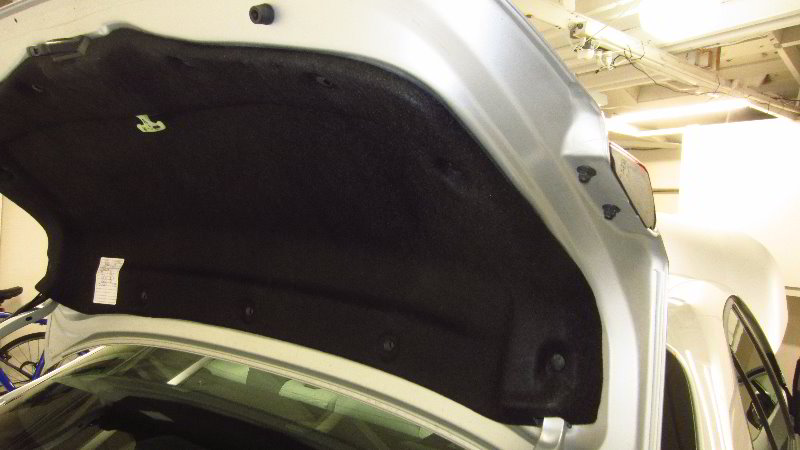 2020-Toyota-Corolla-Reverse-Light-Bulbs-Replacement-Guide-017