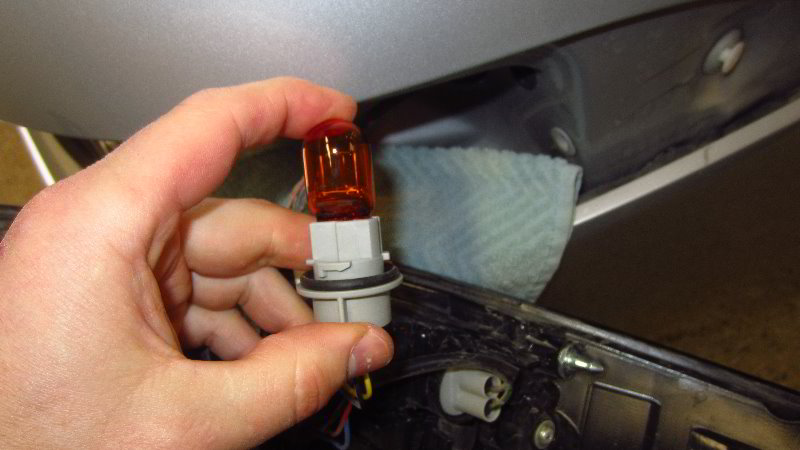 2020-Toyota-Corolla-Tail-Light-Bulbs-Replacement-Guide-015