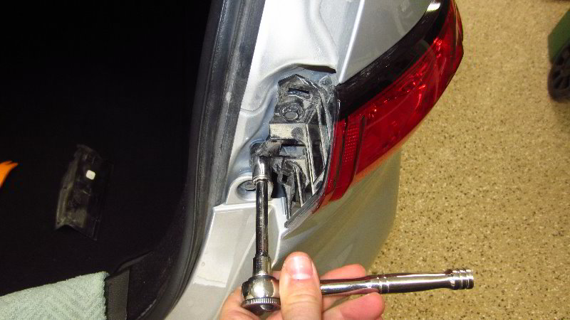 2020-Toyota-Corolla-Tail-Light-Bulbs-Replacement-Guide-026