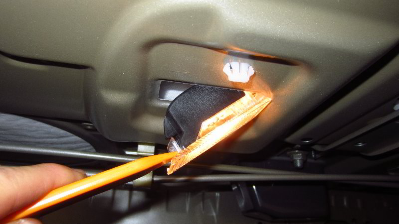 2020-Toyota-Corolla-Trunk-Cargo-Area-Light-Bulb-Replacement-Guide-004