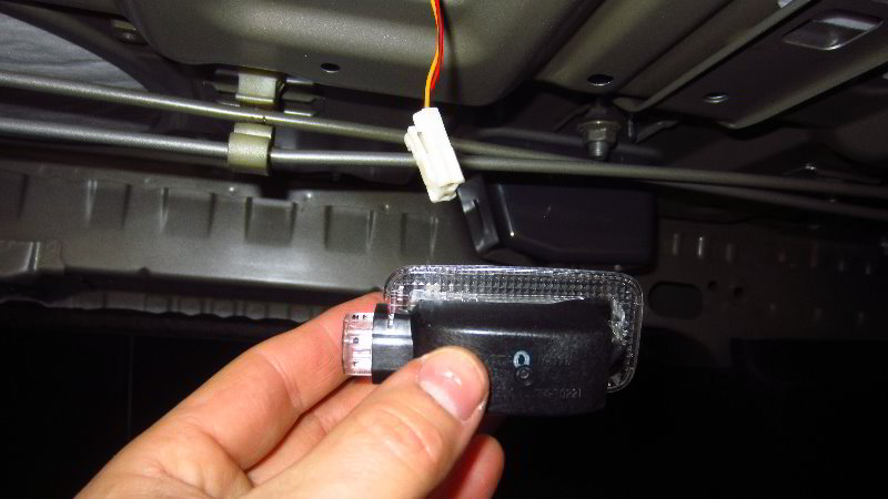 2020-Toyota-Corolla-Trunk-Cargo-Area-Light-Bulb-Replacement-Guide-007