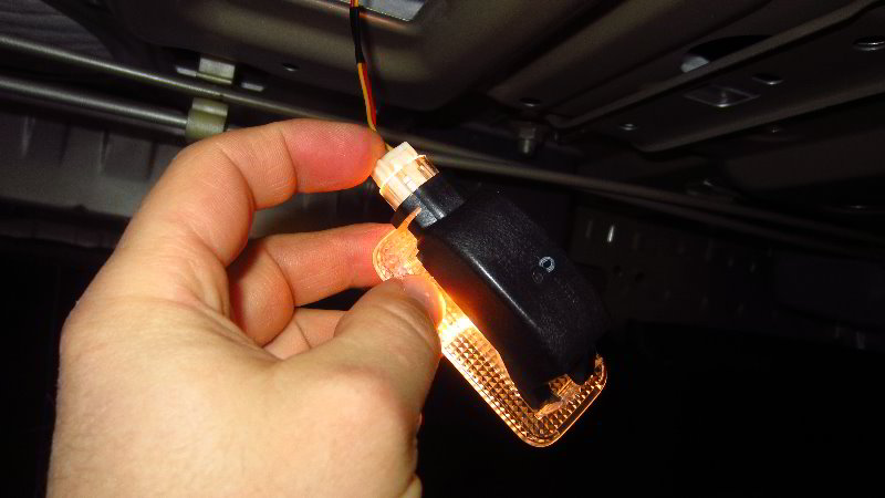 2020-Toyota-Corolla-Trunk-Cargo-Area-Light-Bulb-Replacement-Guide-016