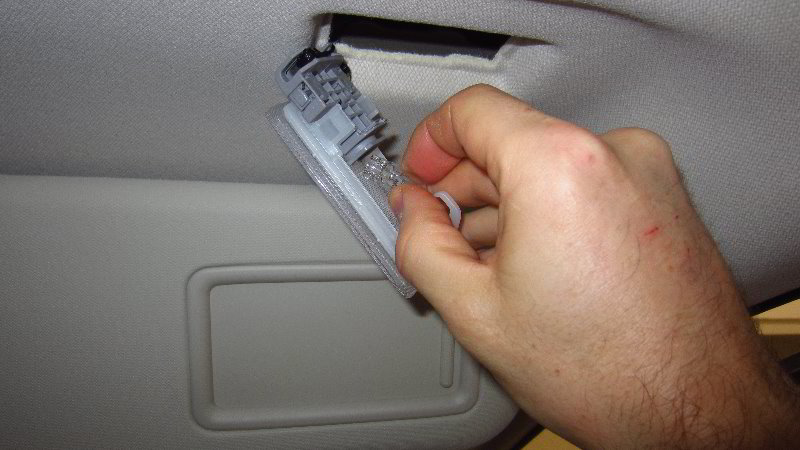 2020-Toyota-Corolla-Vanity-Mirror-Light-Bulb-Replacement-Guide-006