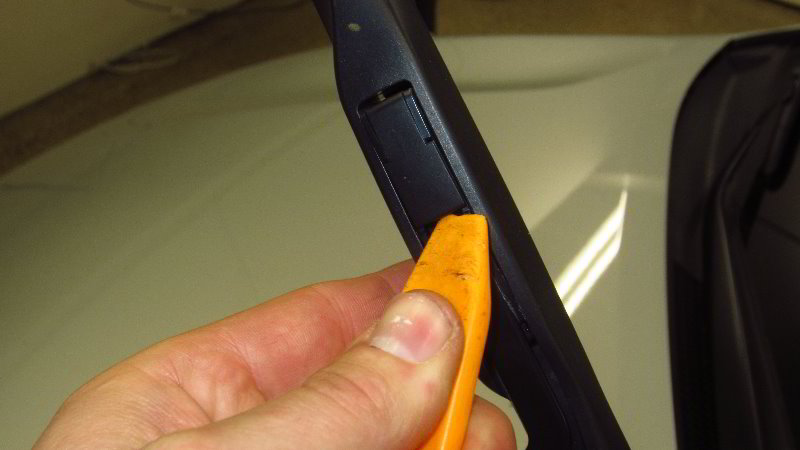 2020-Toyota-Corolla-Windshield-Wiper-Blades-Replacement-Guide-004