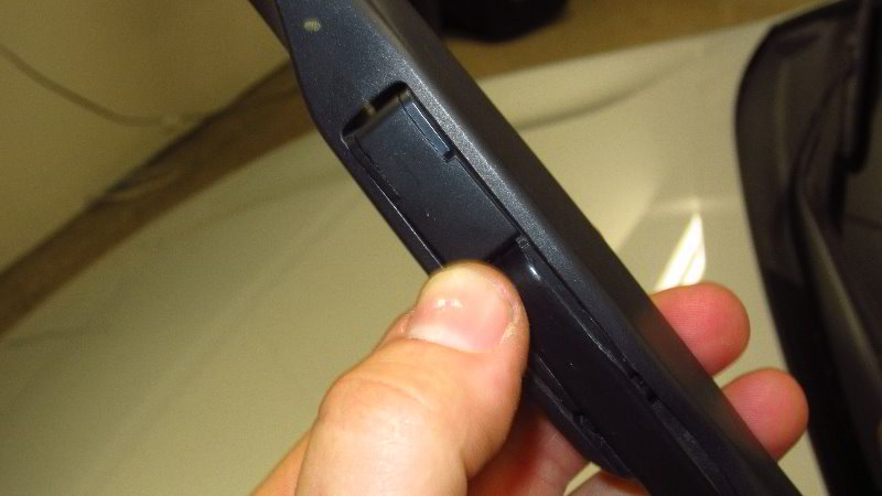 2020-Toyota-Corolla-Windshield-Wiper-Blades-Replacement-Guide-020