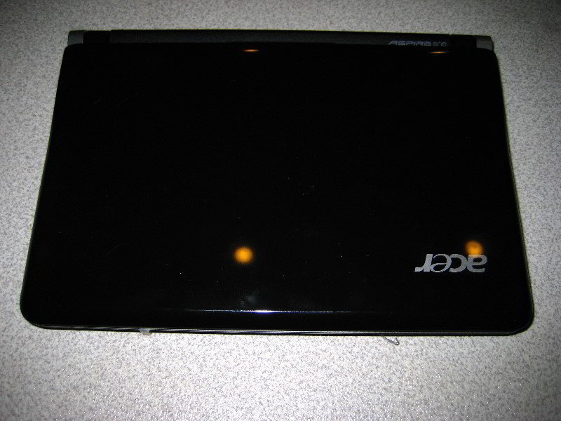 Acer-Aspire-One-10-Inch-Netbook-Review-001