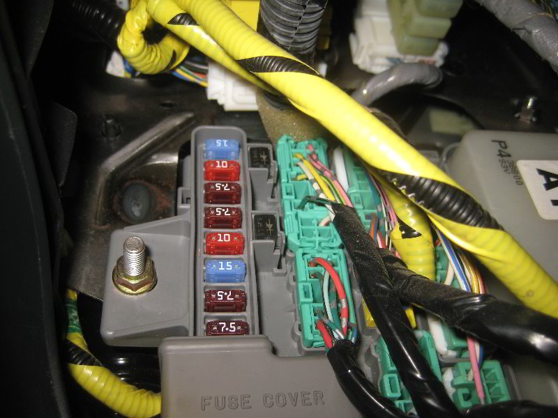 Acura-MDX-Add-A-Circuit-Electrical-Fuse-Holder-Installation-Guide-005