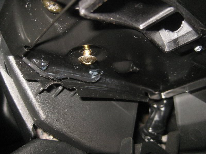 Acura-MDX-BlitzSafe-AUX-Audio-Input-Installation-Guide-065