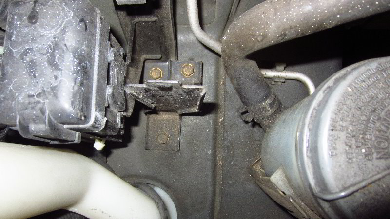 2001-2006-Acura-MDX-Coolant-Antifreeze-Change-Guide-020