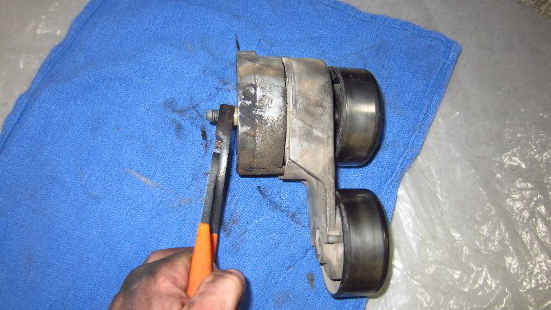 Acura-MDX-Drive-Belt-Auto-Tensioner-Replacement-Guide-030