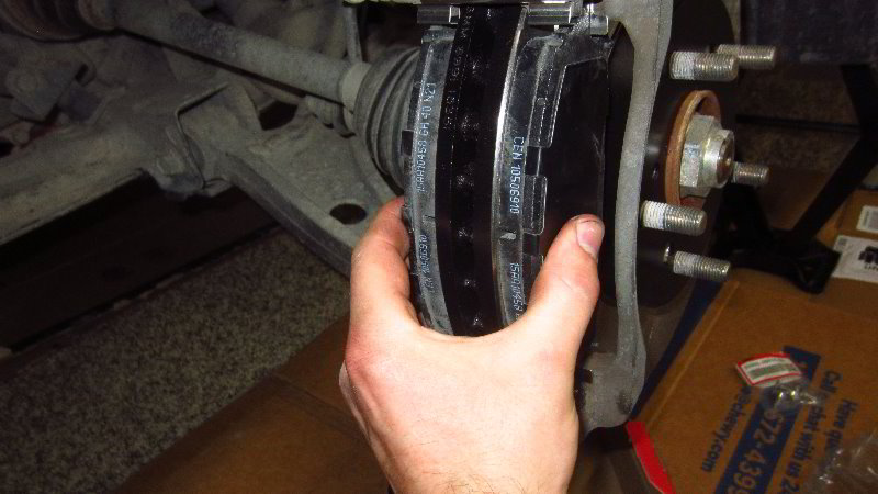 Acura-MDX-Front-Brake-Pads-Rotors-Replacement-Guide-047