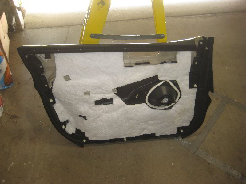 Acura-MDX-Front-Interior-Door-Panel-Removal-Guide-040