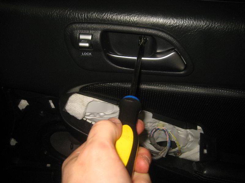 Acura-MDX-Front-Interior-Door-Panel-Removal-Guide-070