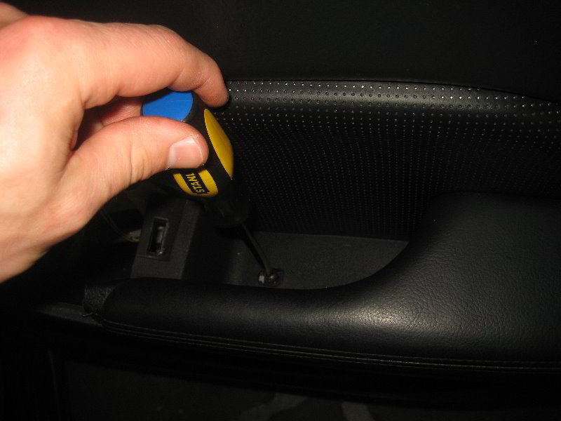 Acura-MDX-Front-Interior-Door-Panel-Removal-Guide-072