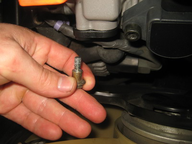 Acura-MDX-PCV-Valve-Replacement-Guide-017