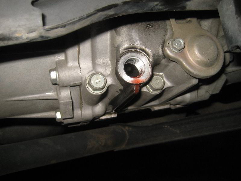 Acura-MDX-Rear-Differential-VTM-4-Fluid-Replacement-Guide-028