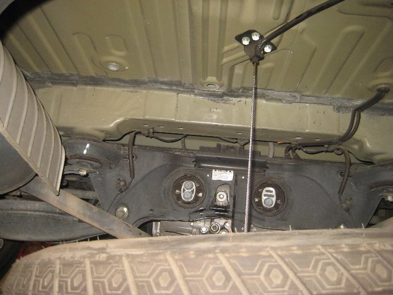 Acura-MDX-Rear-Differential-VTM-4-Fluid-Replacement-Guide-057