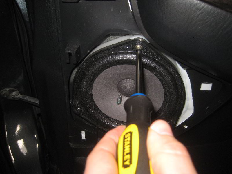 Acura-MDX-Rear-Door-Speaker-Replacement-Guide-010