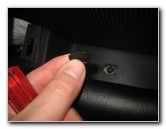 Acura-MDX-Rear-Interior-Door-Panels-Removal-Guide-016