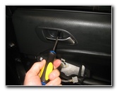 Acura-MDX-Rear-Interior-Door-Panels-Removal-Guide-051