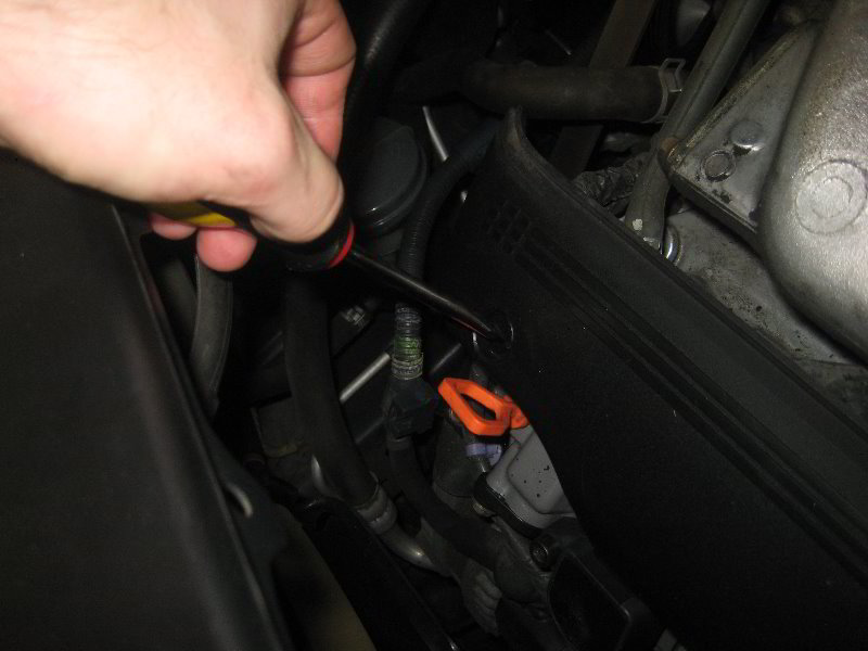 Acura-MDX-Engine-Spark-Plugs-Replacement-Guide-059