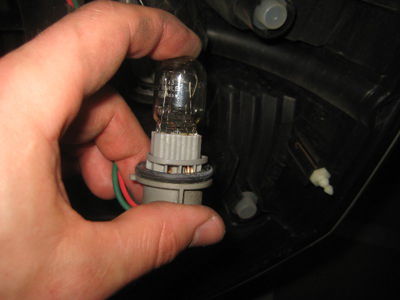Acura-MDX-Tail-Light-Bulbs-Replacement-Guide-030