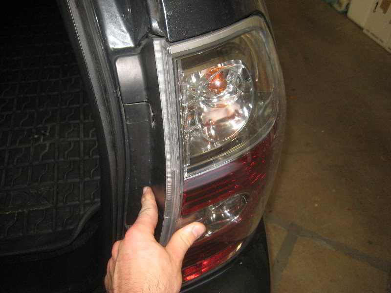 Acura-MDX-Tail-Light-Bulbs-Replacement-Guide-040