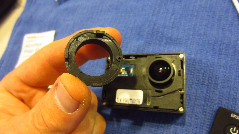 Akaso-EK5000-Action-Camera-Scratched-Lens-Replacement-Guide-023