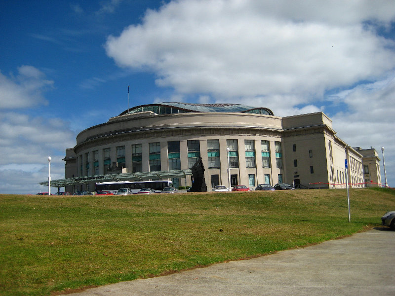 Auckland-Domain-Park-North-Island-New-Zealand-003