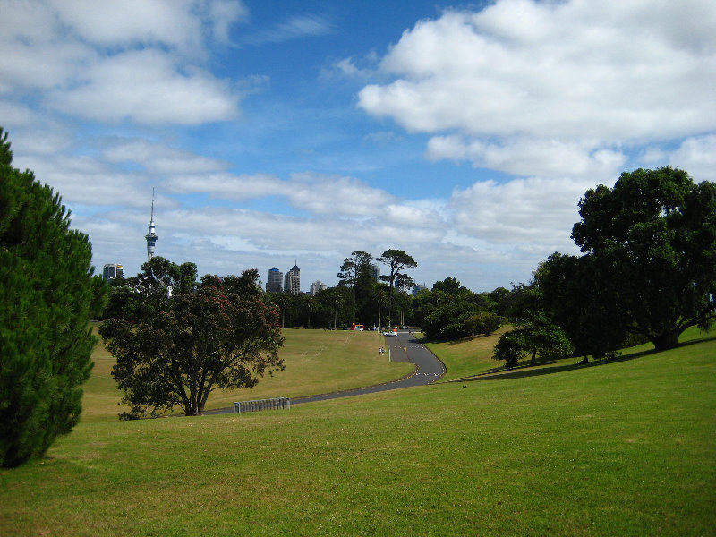 Auckland-Domain-Park-North-Island-New-Zealand-008