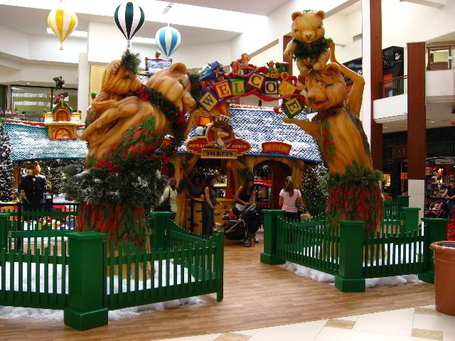 Aventura-Mall-Xmas-Display-Miami-FL-007