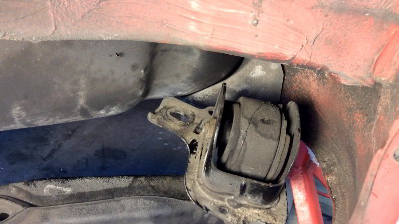 BMW-E36-Rear-Trailing-Arm-Bushings-Replacement-Guide-003