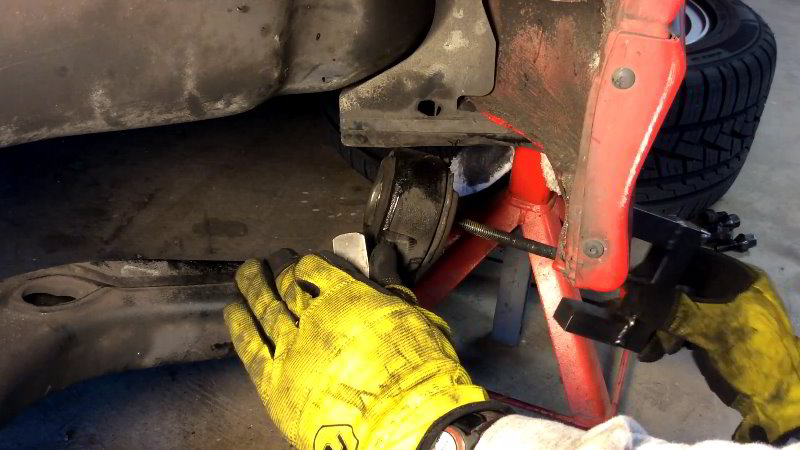 BMW-E36-Rear-Trailing-Arm-Bushings-Replacement-Guide-006