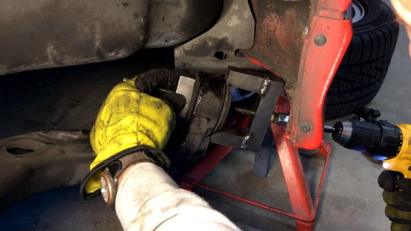 BMW-E36-Rear-Trailing-Arm-Bushings-Replacement-Guide-010