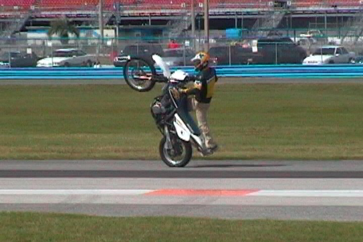 Biketoberfest-Stunt-Show-Daytona-Beach-FL-008
